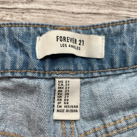 Forever 21 Distressed Cuffed Denim Jean Shorts Light Blue 27 Hi Rise High Waist - Picture 5 of 9